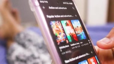 Google PlayStore 'un Film Bölümü Kontrol Ediliyor