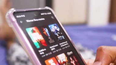 Google PlayStore 'un Film Bölümü Kontrol Ediliyor