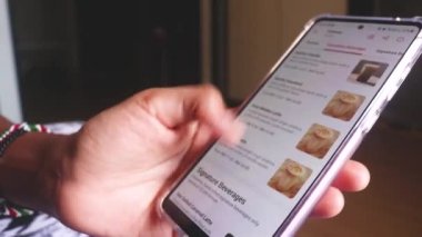 Using A Food Delivery App - Searching For Drinks