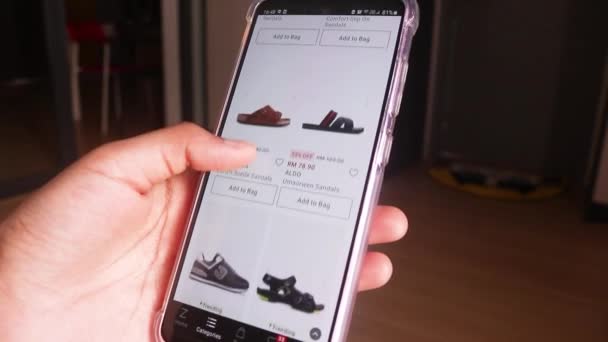 Shopping Online Men Clothes Sandals — Video
