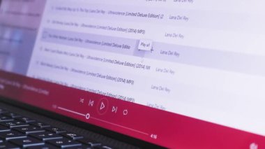 Going Through A Music Application - Using Shuffle Option
