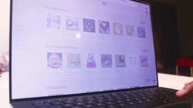 Google Oyun Mağazası Oyun Bölümü 'nde Sörf