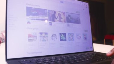 Google Oyun Mağazası Oyun Bölümü 'nde Sörf