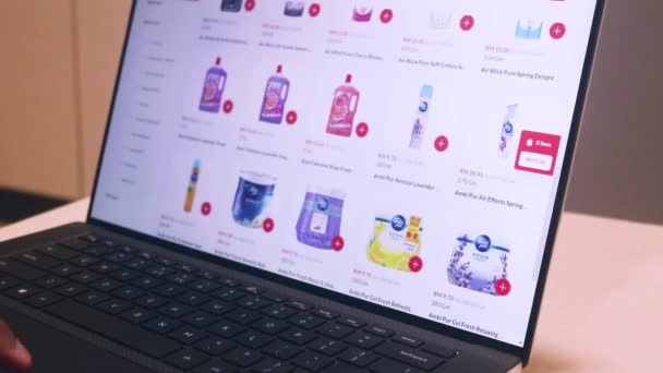 Compras Bens Casa Laptop Purificadores — Vídeo de Stock