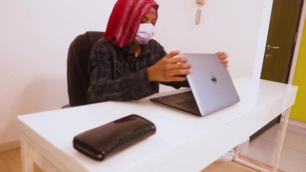 Laptop Being Used Masked Ethnic Woman — Stock Video