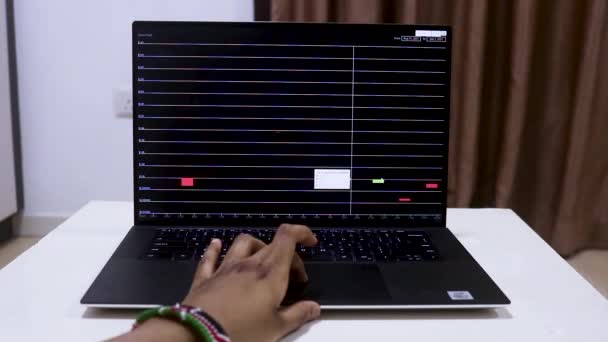 African Woman Hands Checking Tether Stock Chart Laptop — ストック動画