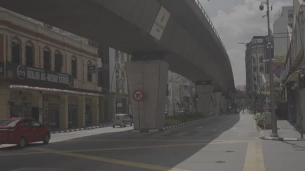 Voitures Conduisant Sur Une Rue Kuala Lumpur — Video
