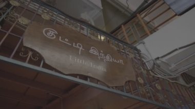 Küçük Hindistan 'a Merkez Pazar' dan giriyoruz.