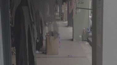 Cadılar Bayramı Kafatası Kostümü Bir Mağazada Gösterildi