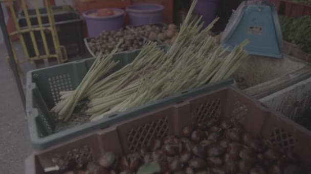 近A街的蔬菜水果摊位 — 图库视频影像