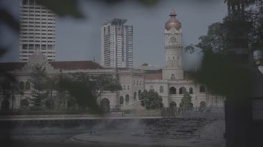 Mescid Jamek Camii Bazı Yaprakların Arkasından Görünümü 