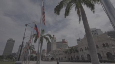 Gündüz vakti Kuala Lumpur 'daki Merdeka Meydanı