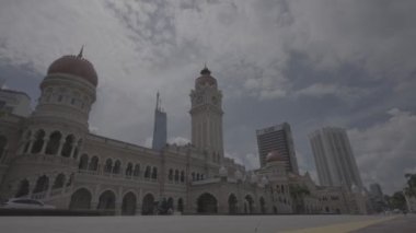 Kuala Lumpur 'daki Merdeka Meydanı Düşük Açı' dan