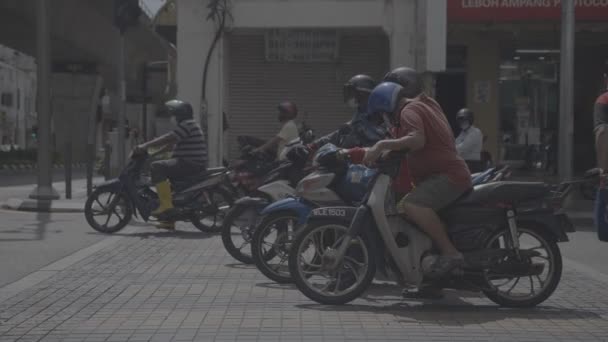 Motocicli Attesa Dei Semafori Cambiare — Video Stock