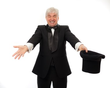 zarif adam smokin ve silindir şapkalı beyaz bir arka plan