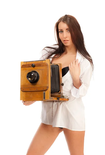Vintage fotoğraf makinesi ile kız — Stok fotoğraf