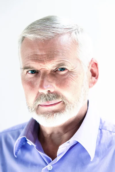 Komuta sizde portre gülümseyen