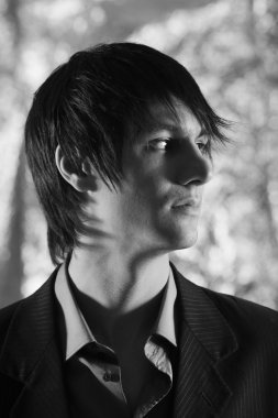 etkileyici genç adam