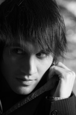 etkileyici genç adam