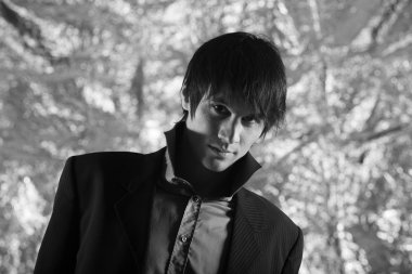 etkileyici genç adam