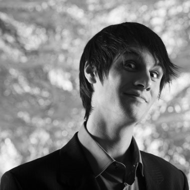 etkileyici genç adam