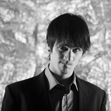 etkileyici genç adam