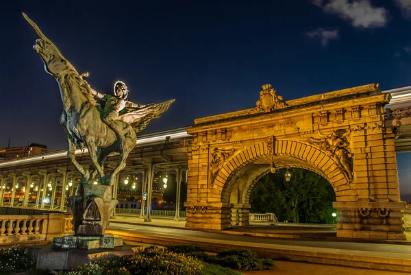 Pont alexandre iii město Paříž Francie — Stock fotografie