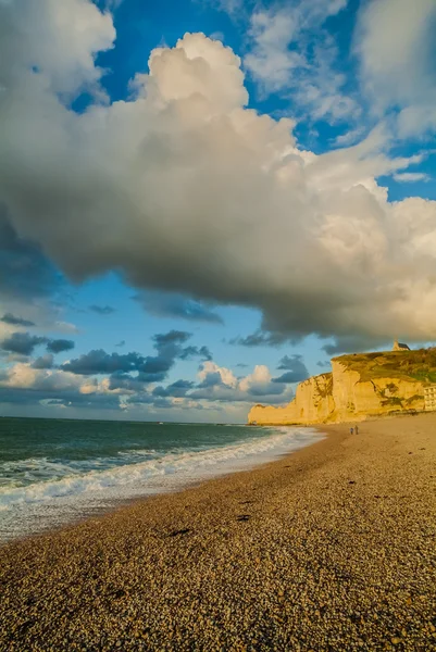 Etretat beach v normandie Francie — Stock fotografie