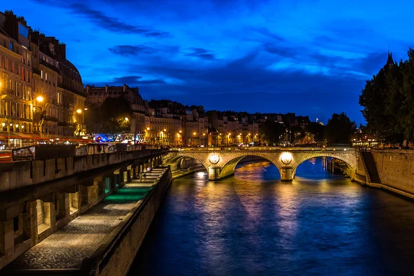 Waterfront paris ciudad Francia — Foto de Stock