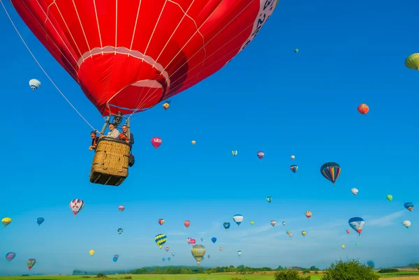 Mondial sıcak hava balon reunion lorraine içinde Fransa — Stok fotoğraf
