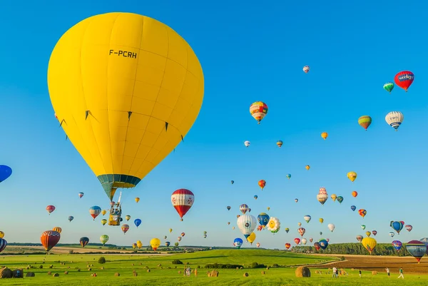 Mondial hot Air Ballon återförening i Lorraine Frankrike — Stockfoto