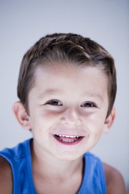 çekici ve etkileyici çocuk