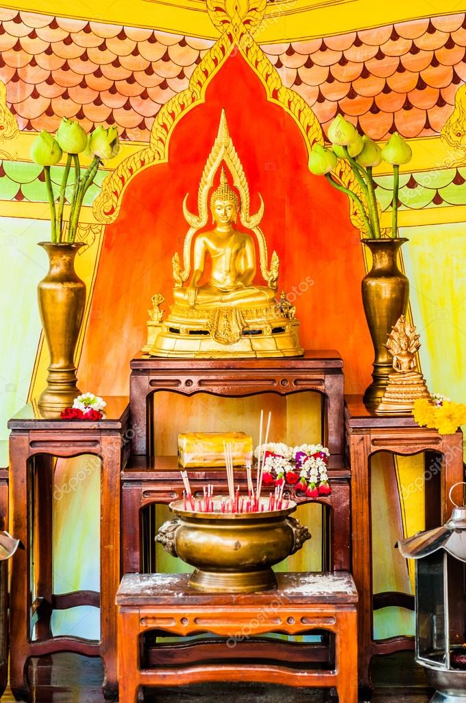 Buddha Altar In Einem Tempel Budhist Religion