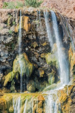 bir kadın Ma'in hot springs şelale banyo jordan