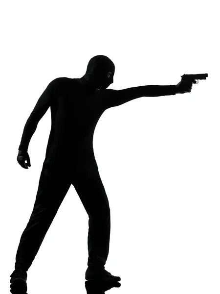 Criminele terroristische dief die gericht zijn pistool man — Stockfoto