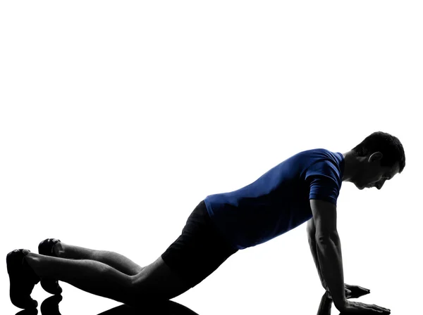 Man uitoefening workout push-ups — Stockfoto
