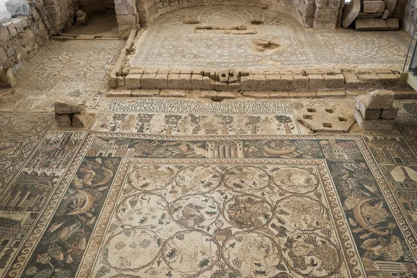 Mosaic Roman ruins, Um Ar-Rasas, Jordan — Stock Photo, Image