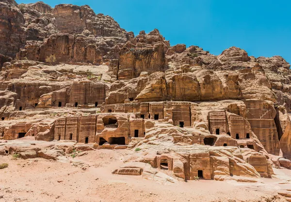 Calle de las Fachadas en la ciudad nabatea de petra jordan —  Fotos de Stock