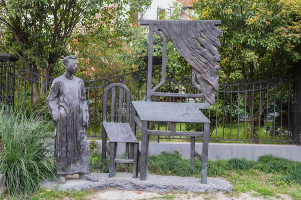 Staty av arkeologiska road hongkou distriktet shanghai Kina — Stockfoto