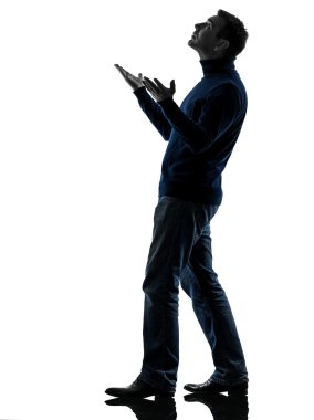 adam mutlu siluet tam uzunlukta bakan