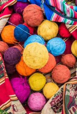 yün iplik Peru andes cuzco peru doğal boyalı