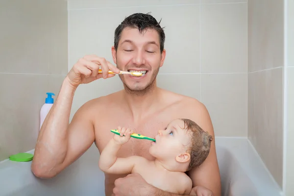 Father dental care — Stock Photo, Image