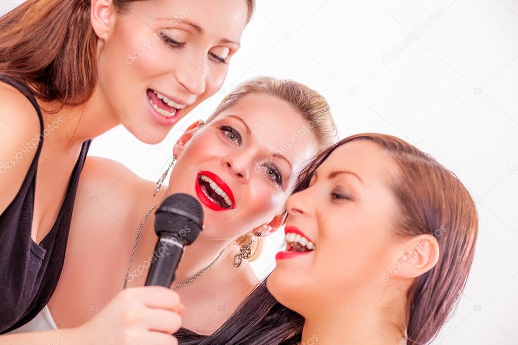 singing friends of karaoke