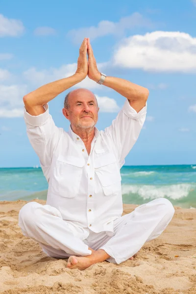 Uomo di yoga — Foto Stock