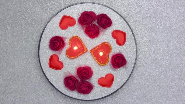 Romantikus Összetétele Égő Gyertyák Formájában Szív Mozgásban — Stock videók