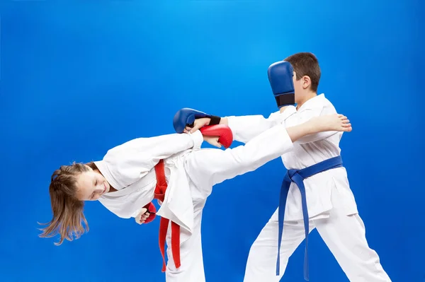 Karategi Sportowców Strajki Kolejowe Bloki — Zdjęcie stockowe