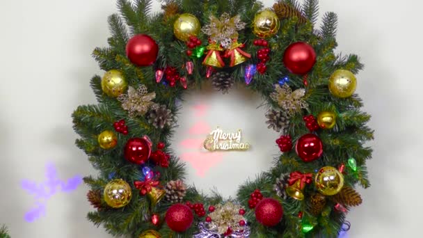 Large Christmas Wreath Hangs Burning Candles Vases Balls — Stockvideo