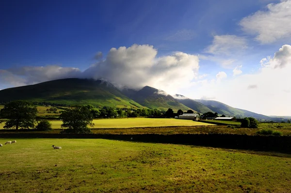 Nori peste Blencathra — Fotografie, imagine de stoc