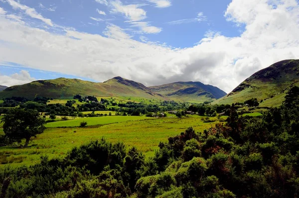 Przez Dolinę Newlands Cat Bells — Zdjęcie stockowe