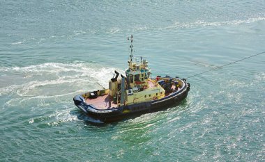 Southampton, İngiltere - 3 Ağustos 2021: Tug Svitzer Harty - MLES7 - Southampton Limanı